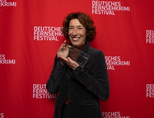 Stehende Ovationen für Ehrenpreisträgerin Adele Neuhauser